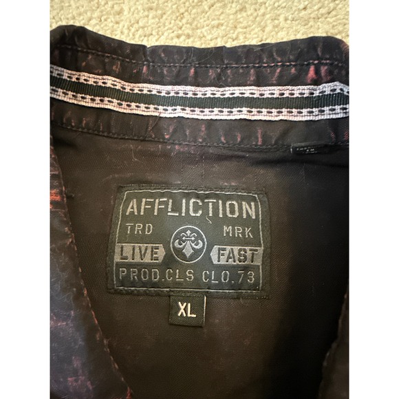 Affliction Y2K Men's XL Red/Black Button Down Short Sleeve. Live Fast MMA Grunge - Picture 6 of 12